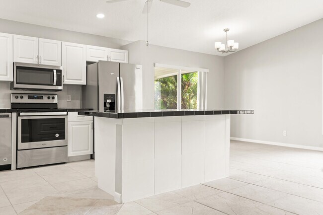 Building Photo - 1209 Pine Sage Cir