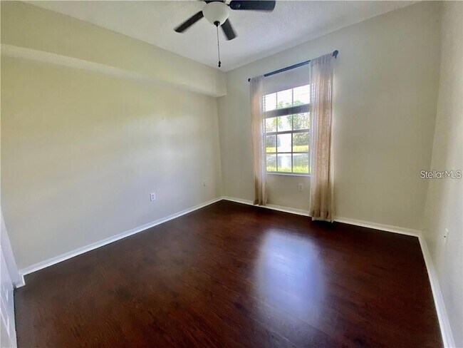Building Photo - 5655 Bentgrass Dr