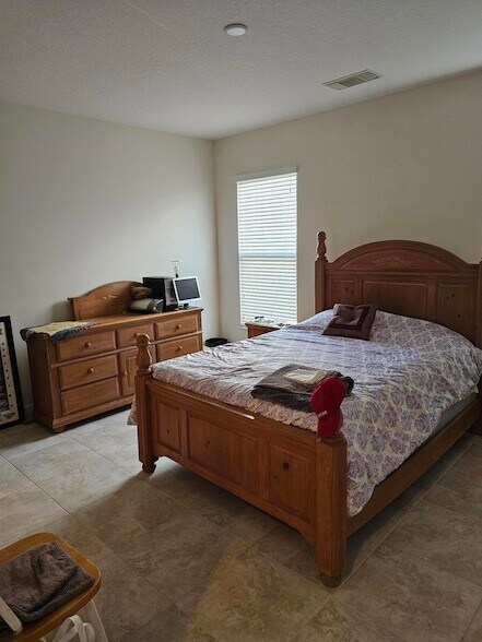 Building Photo - 10451 SW Academic Way