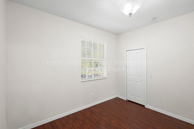 Building Photo - 3434 Wilshire Way Rd