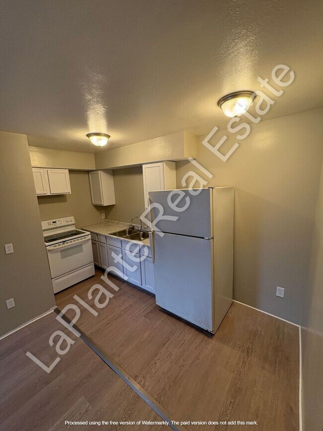 Building Photo - 1622 Milburn Ave