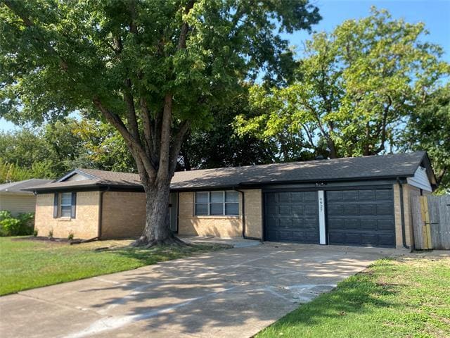 Building Photo - 4927 Eastgate Cir