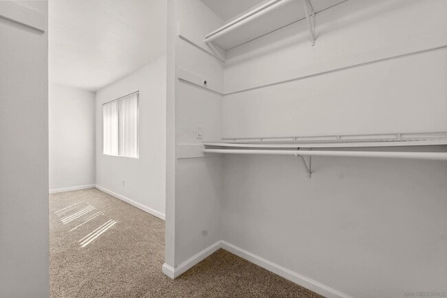 Building Photo - 10638 Queen Jessica Ln