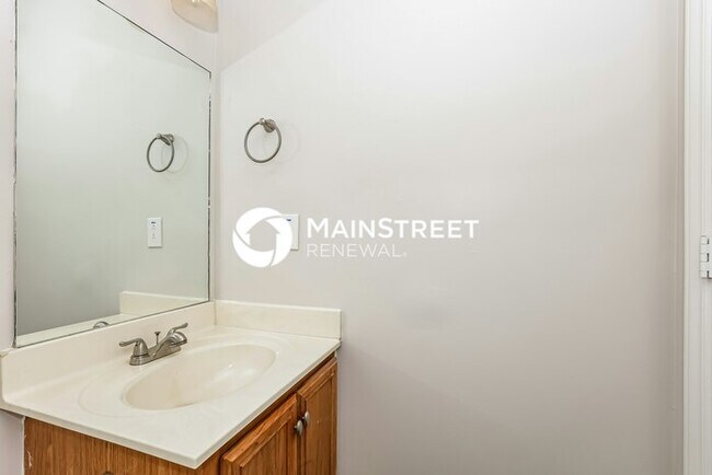 Building Photo - 3 Bedroom Pet-Friendly Home in SMYRNA, TN with Main Street Renewal