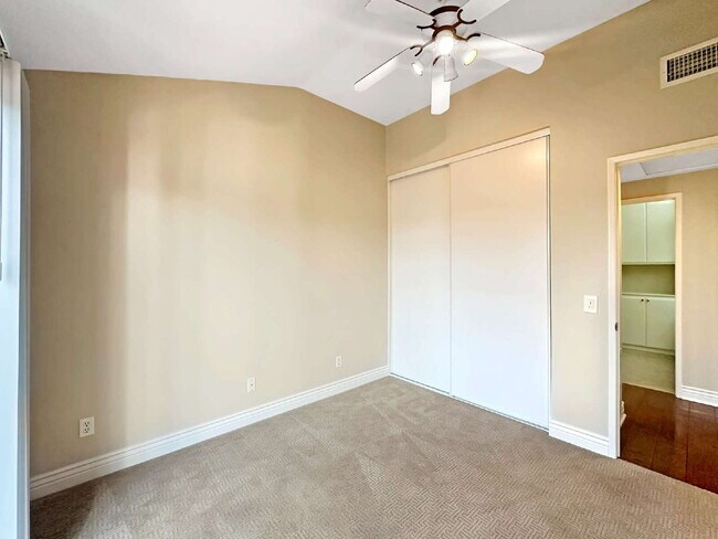 Building Photo - Welcome to this Charming Single-Story Home...
