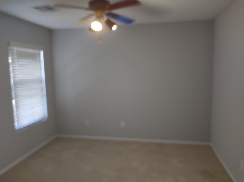 Building Photo - 7166 Clear Range Ave