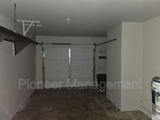 Building Photo - 2585 W Bradford Ct