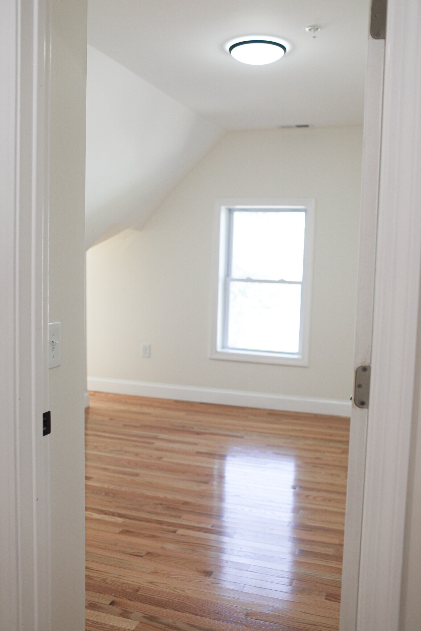 Building Photo - 170 Salem St