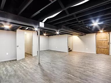 Building Photo - W60N873 Sheboygan, Cedarburg