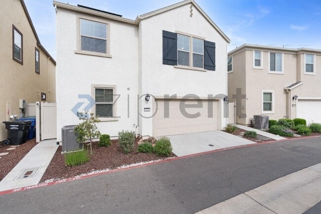 Building Photo - 9287 Mystic Lake Alley