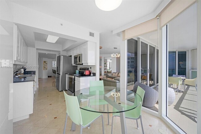 Building Photo - 21055 Yacht Club Dr