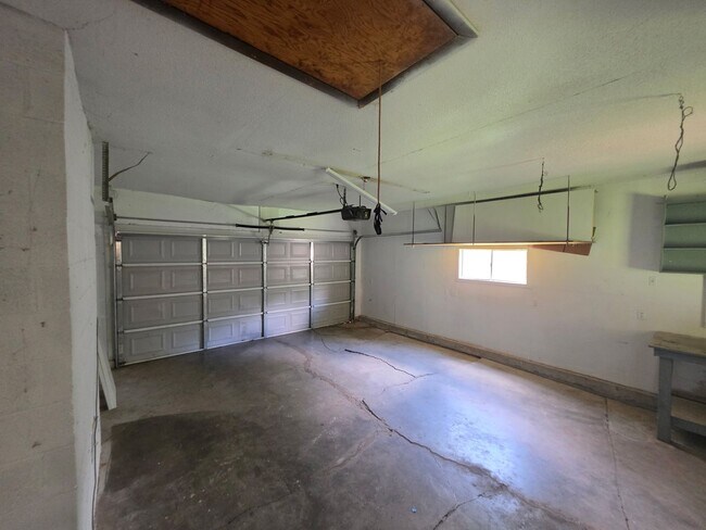 Building Photo - 3461 S Ferguson Ave