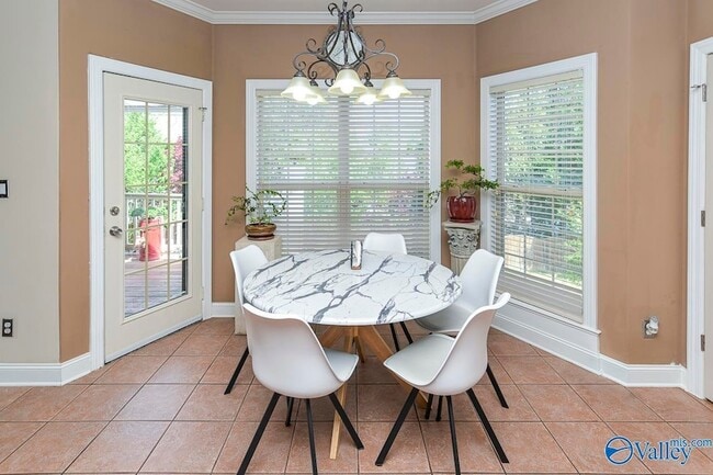 Building Photo - 4409 SE Hampton Ridge Dr