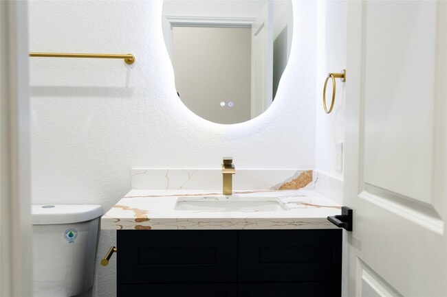 Building Photo - 5018 Dieppe St