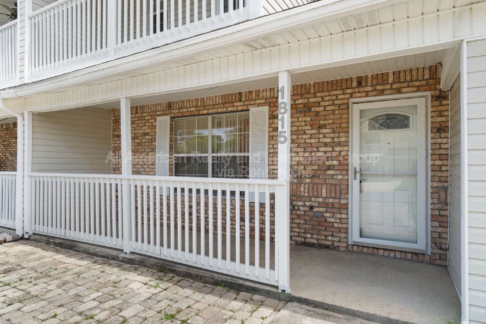 Building Photo - 1815 Pointed Leaf Ln