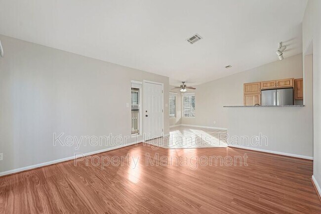 Building Photo - 8381 Pebble Creek Way