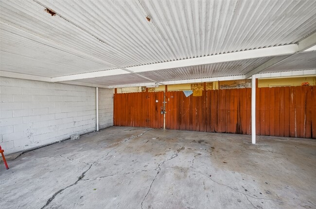 Building Photo - 6710 Biggs Ct