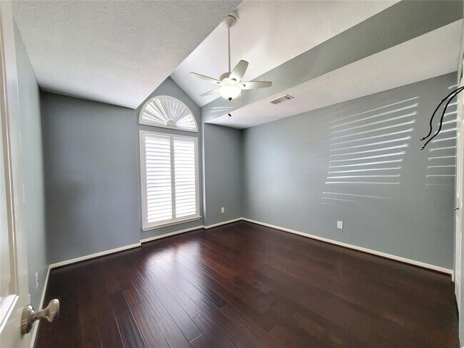 Building Photo - 12628 Pelican Blvd