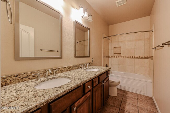 Building Photo - 5930 W Louise Dr