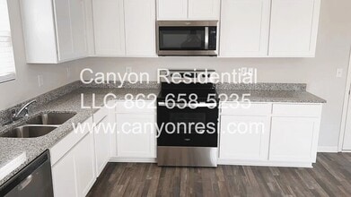 Building Photo - 740 Wayfinder Run