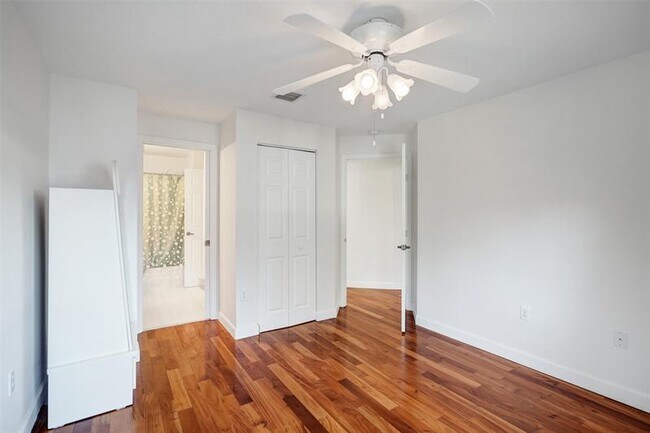 Building Photo - 2724 Treasure Cove Cir