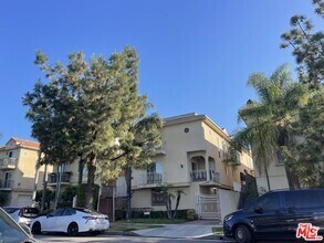 Building Photo - 2315 Mira Vista Ave