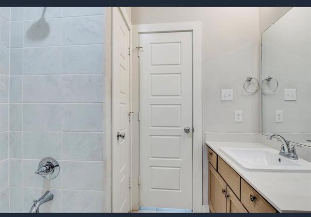 Building Photo - 1835 Balfour Bnd