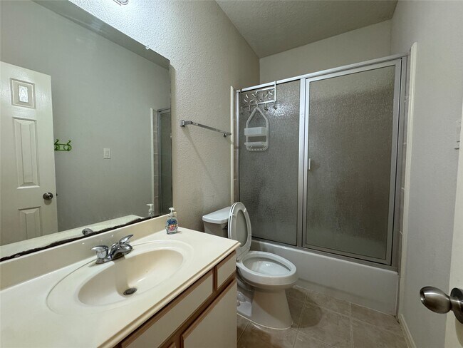 Building Photo - 13110 S Bellaire Estates Dr