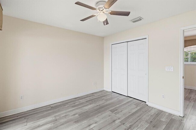 Building Photo - 8310 Tivoli Dr