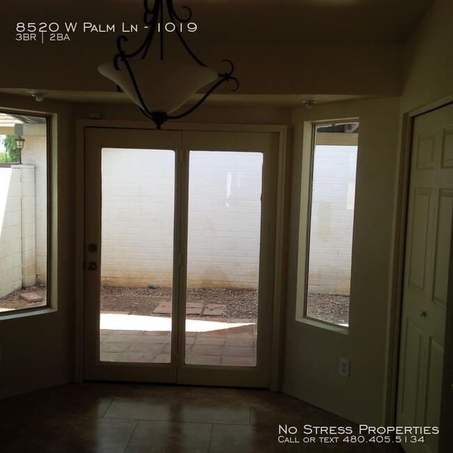 Building Photo - 8520 W Palm Ln