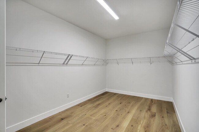 Building Photo - 8125 Crystal Downs Ave