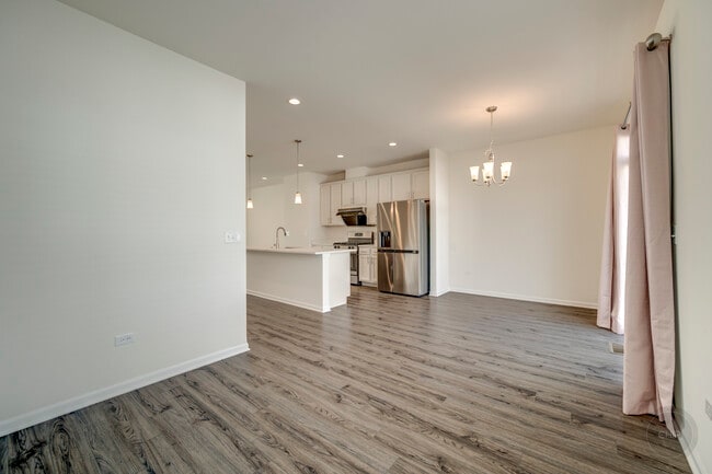 Building Photo - 4138 Irving Rd