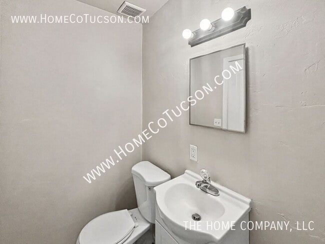 Building Photo - 1051 S 4th Ave