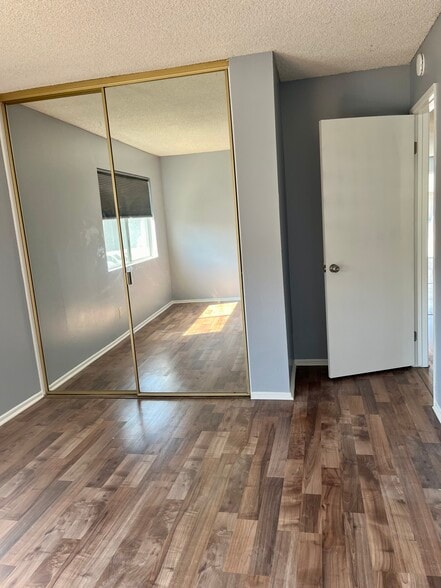 Building Photo - 28167 Robin Ave