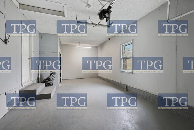 Building Photo - 7612 Blue Ridge Blvd
