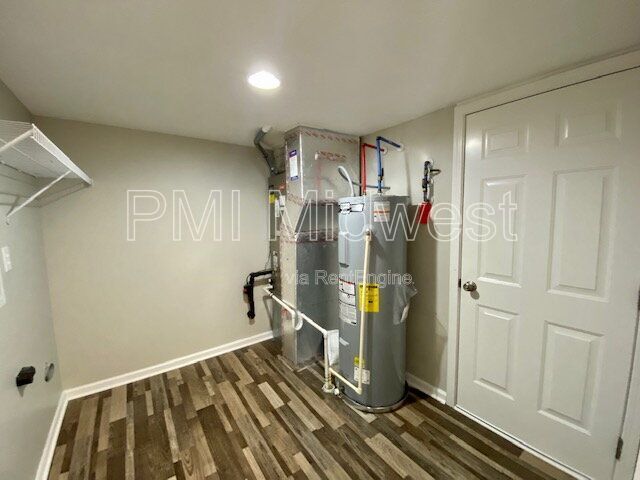 Building Photo - 8014 Harshaw Dr