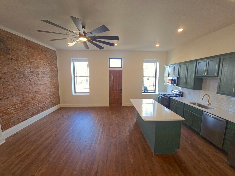 Building Photo - 1207 Lee St