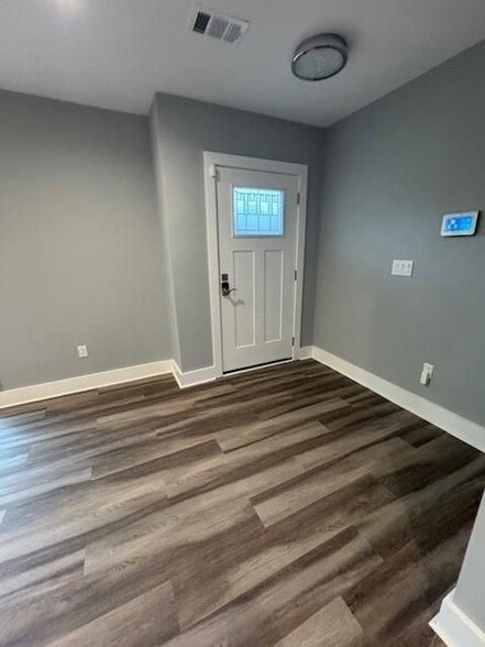 Building Photo - 2043 Juanita St