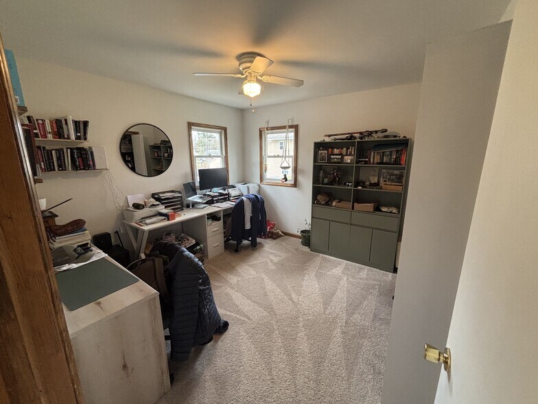 Building Photo - 101 Serif Ln