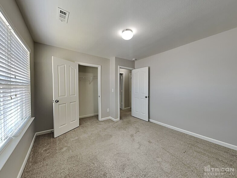 Building Photo - 131 Quail Springs Rd