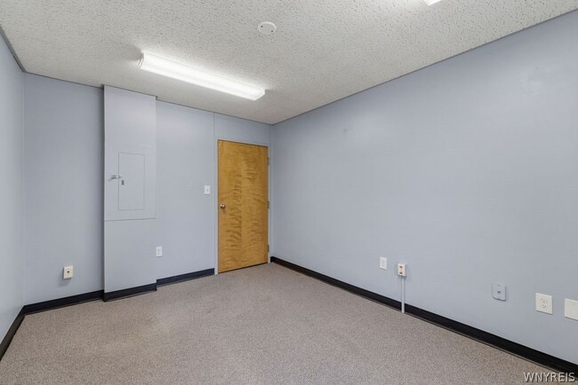 Building Photo - 57 St Johns Parkside