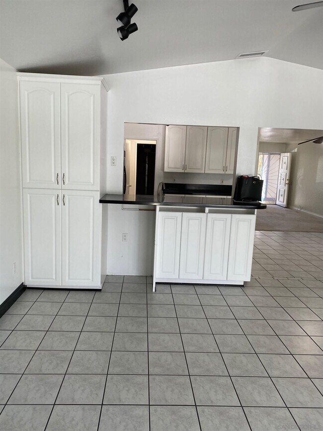 Building Photo - 11217 Adriatic Pl