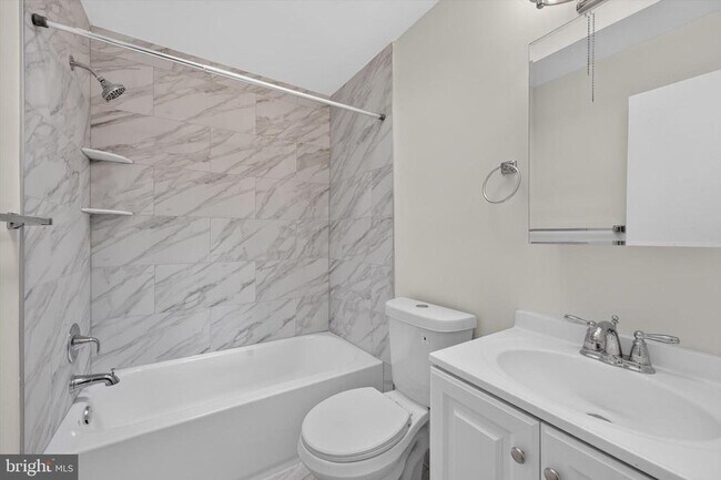 Building Photo - 2261 Strahle St