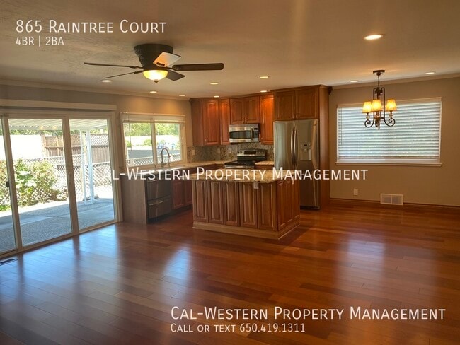 Building Photo - 865 Raintree Ct