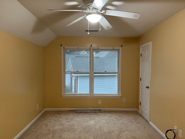 Building Photo - Lovely North Macon Home