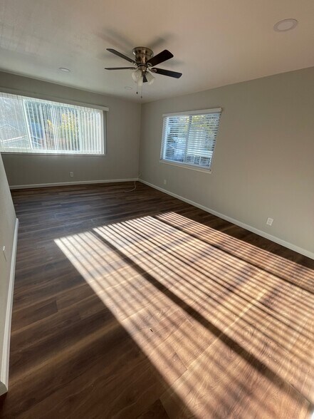 Building Photo - 1501 Berrellesa St