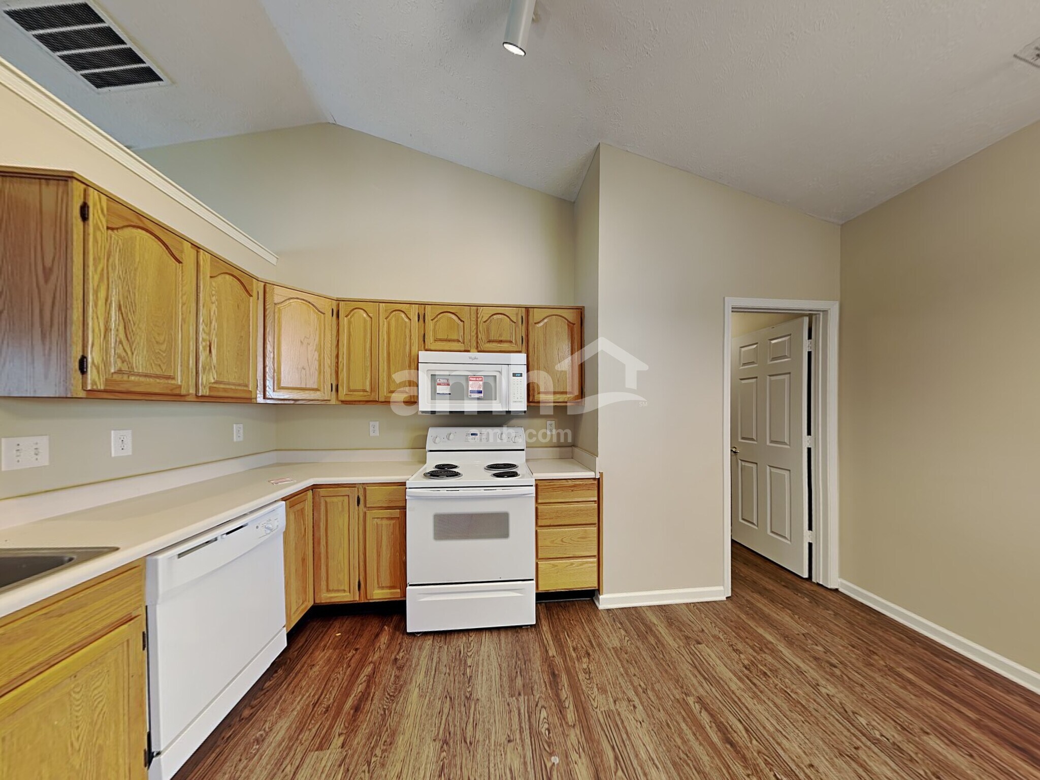 Building Photo - 17151 Shadoan Way