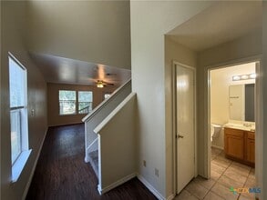Building Photo - 1000 Sagewood Trail