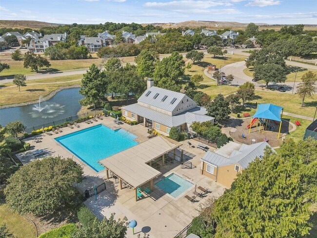 Building Photo - 1501 Ector Dr