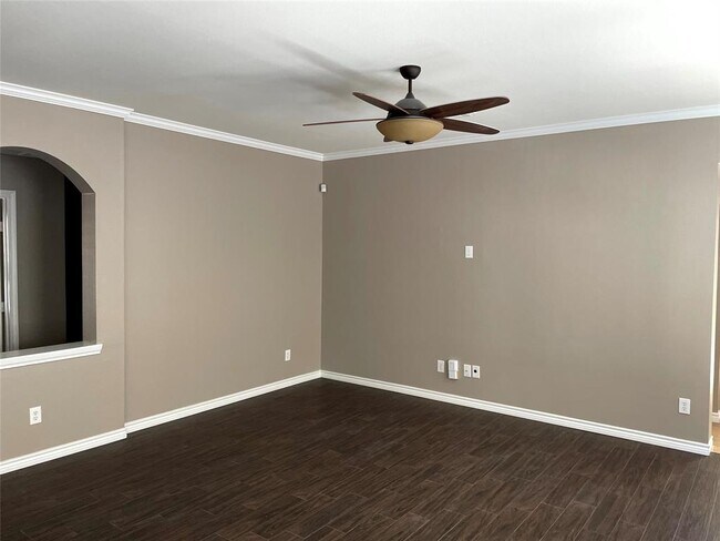 Building Photo - 2314 Colonial Springs Ln